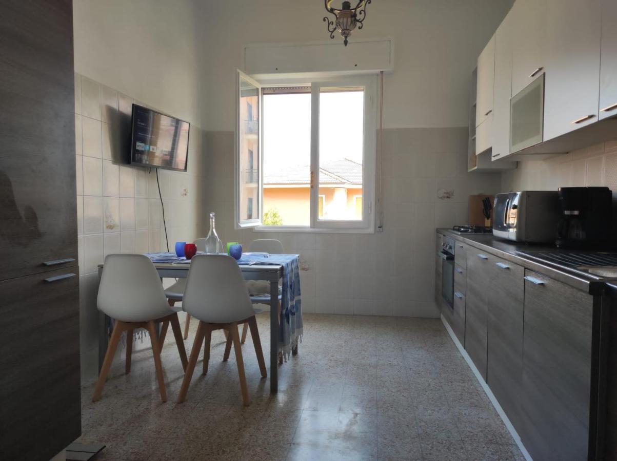 Appartamento Vicino Al Mare Con Parcheggio Riva Ligure Exterior photo
