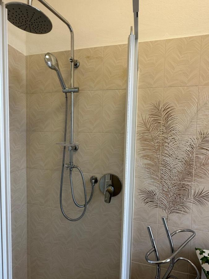 Appartamento Vicino Al Mare Con Parcheggio Riva Ligure Exterior photo