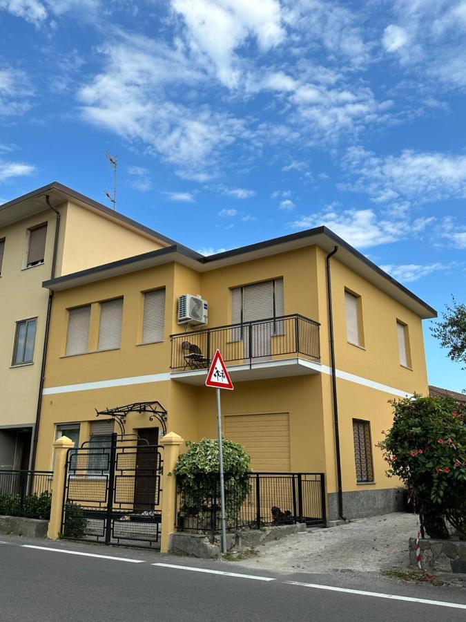 Appartamento Vicino Al Mare Con Parcheggio Riva Ligure Exterior photo
